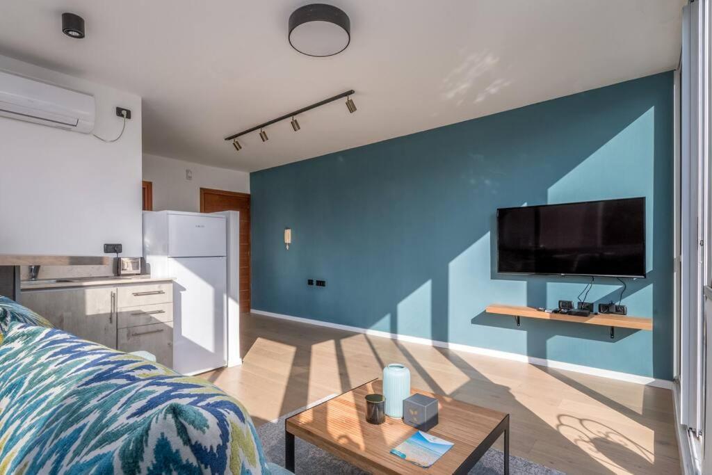 Yirmeyahou Suites By Sea U Tlv * Tel Aviv